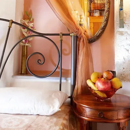 Archontiko Evgenia & Old Town Chania * Chania (Crete)